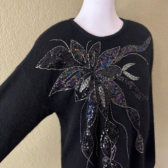 Vintage Womens L Sequin Beaded Flower Sweater Black Bedazzled Pointsetta Holiday - Picture 2 of 6